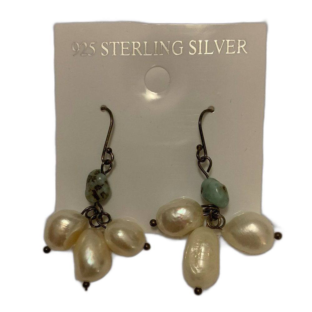 Freshwater Pearl Pierced Earrings 22$